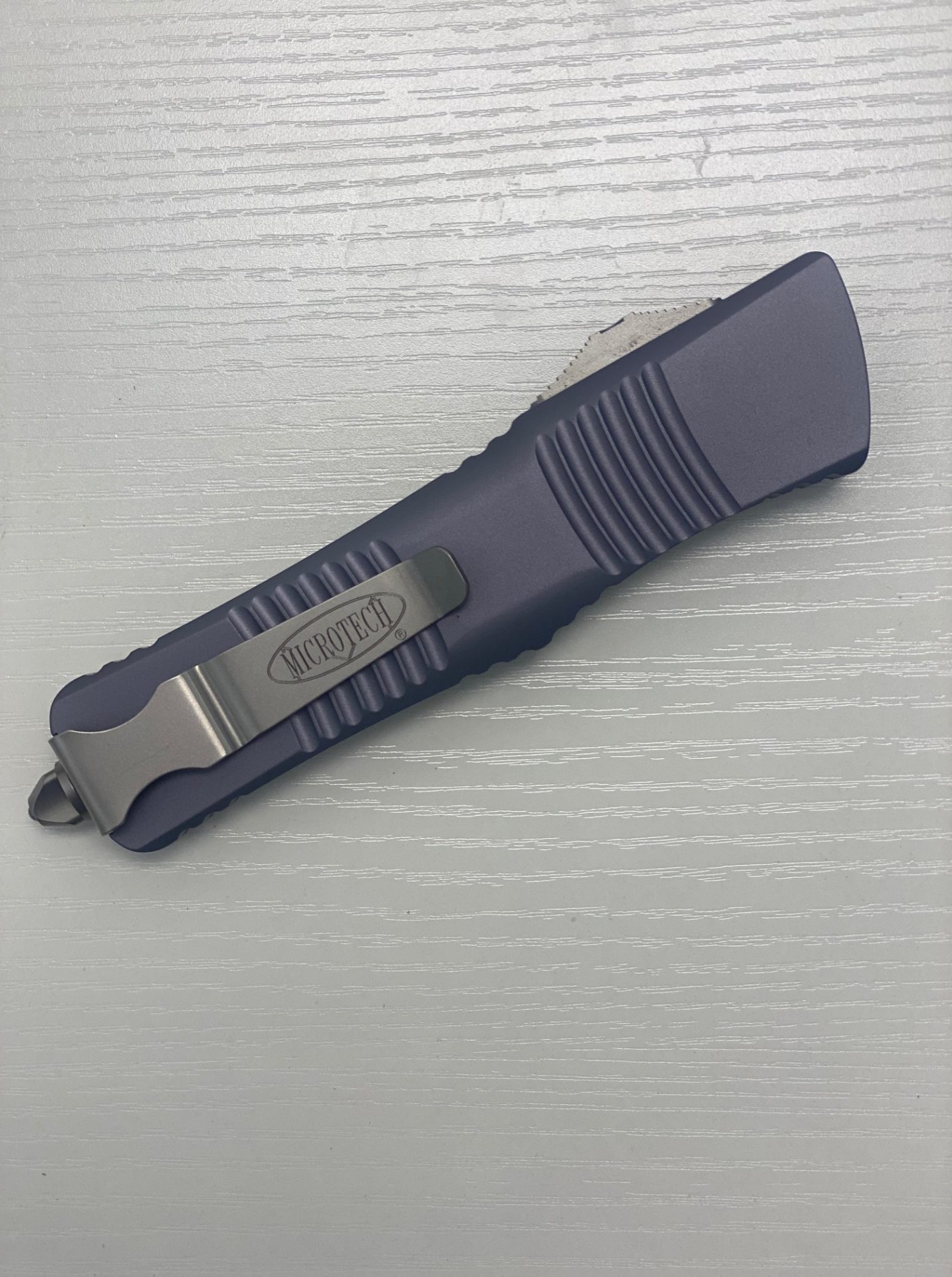 Microtech - 142-10GY - Combat Troodon - OTF Auto - Stonewash D/E - 6061-T6 Aluminum - Gray - Image 5