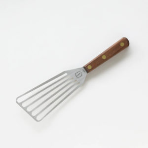 Lamson – 33777 – 3″ x 6″ Chef’s Slotted Turner – Right Hand Walnut Handle