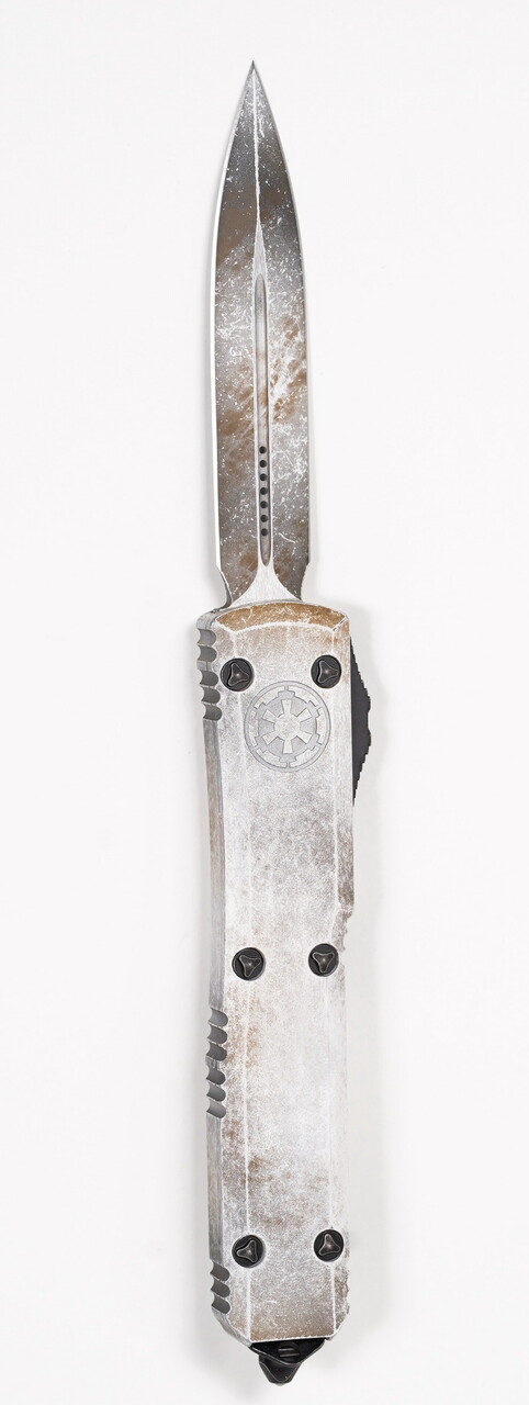 Microtech - 122-1SAD - Ultratech D/E Sand Trooper Deep Engraved - OTF Auto - M390 Coated Dagger - 6061-T6 Aluminum - Gray White Tan - Image 12