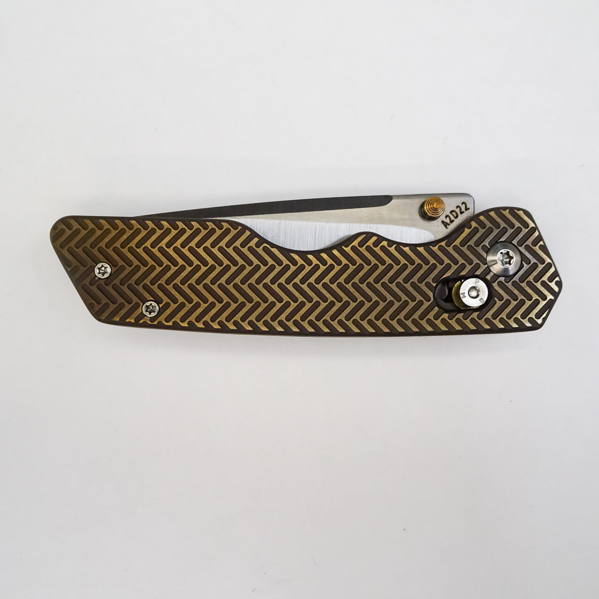 Attention 2 Detail Mercantile - A2DBLmHer - Bar Lock Medium - Folding Knife - RWL34 Steel Satin Drop Point - Herringbone Titanium - Bronze - Image 15